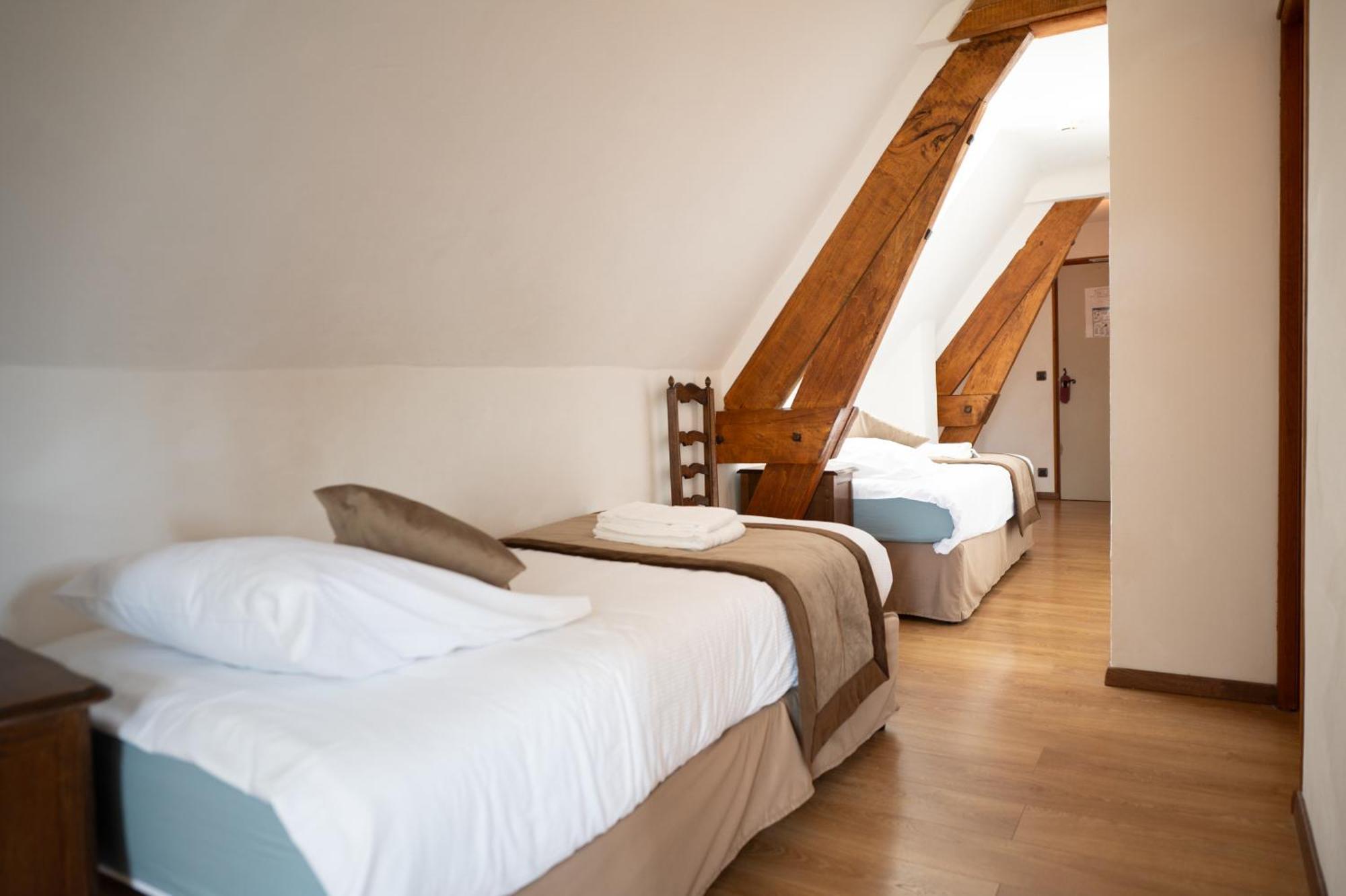 Logis Hotels - Hotel Restaurant Domaine Les Falaises มาร์แตล ห้อง รูปภาพ